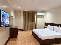 Dottie's Place Hotel & Restaurant