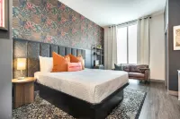 Floor-to-Ceiling Windows and Full Kitchen - Moody Chic Retreat