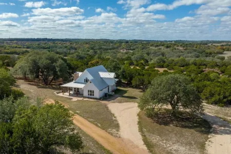 The Get Away in the Texas Hill Country Отели рядом с достопримечательностью «Национальный исторический парк имени Линдона Б. Джонсона»