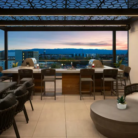 TownePlace Suites San Jose Downtown Отели рядом с достопримечательностью «Спортивный комплекс «SAP-центр»»