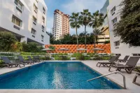 Comfort Inn Monterrey Valle