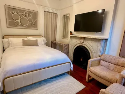 Charming Retreat - Light-Filled, Quaint, Private Patio Hotel a Greenwich Village