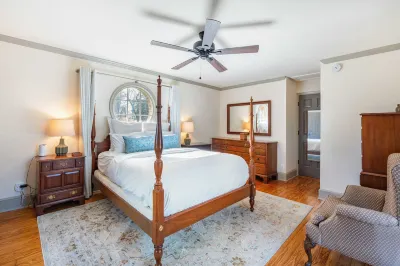 Relaxing Aldie Retreat, with Fireplaces and Pool Hotels near Bolen Park, Softball Fields 8-11