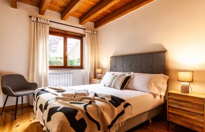 Espacioso Apartamento con Jardín en Salardú