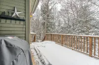 Cozy Fireplace and Quechee Club Access - Charming Vermont Retreat