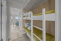 Modern Oceanfront 3rd Floor Condo w/Amazing Ocean View! Pool & Pier Access! 棕櫚島住宿飯店