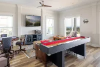 Oceanfront Paradise - Elevator, Pool, Foosball, Shuffleboard