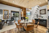 Cozy Retreat with Modern Amenities and Loft - Charming Mountain Escape