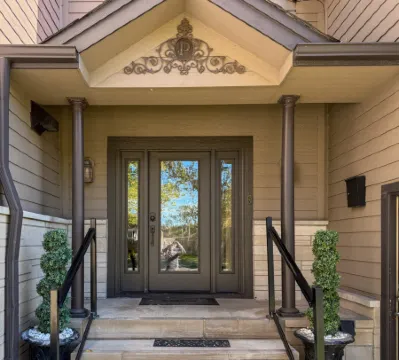 Luxury Amenities and Scenic Views - Elegant Beachside Escape