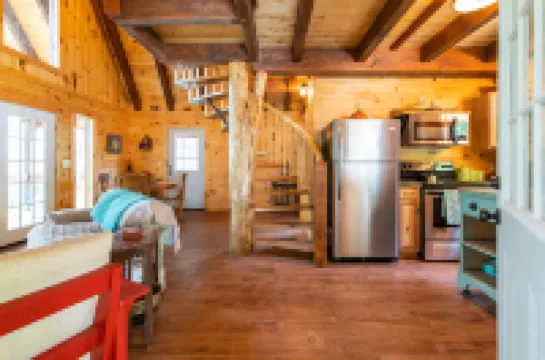 Pet-Friendly & Great Location - Tiny Cabin - Pine Point - Red River Gorge, Kentucky!