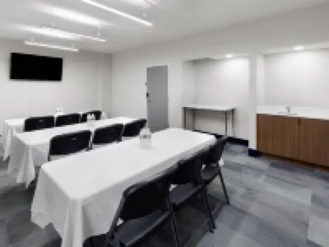 La Quinta Inn & Suites by Wyndham Houston Stafford Sugarland Hotels in Stafford