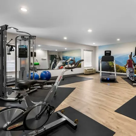 Clarion Pointe Apex - Holly Springs