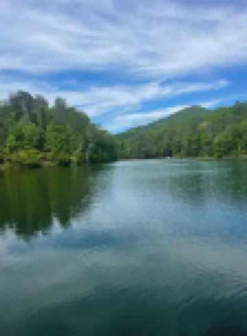 Houseboat Retreat on Norris Lake