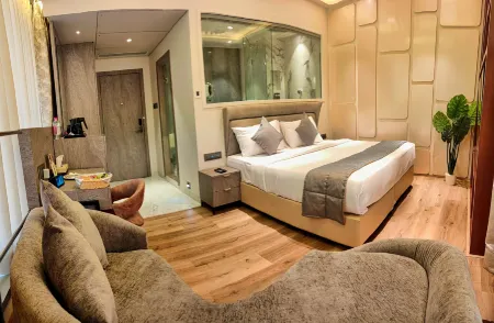 Maxxvalue Hotel Midc - Andheri Отели рядом с достопримечательностью «Jogeshwari Caves»