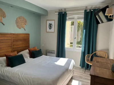Logis Hôtel la Sommellerie Hotels in Saint-Laurent-des-Arbres