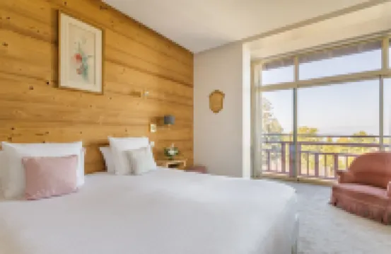 Hôtel La Verniaz - Evian Resort Hotels near Evian Train Station