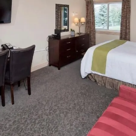GetAways at Falcon Point Resort