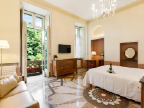 ホテル ローマ エ ロッカ カヴール トリノのホテル