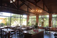 Paradies Hotel Express Отели в г. Итатиба