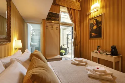 Canova Rooms in Spanish Steps