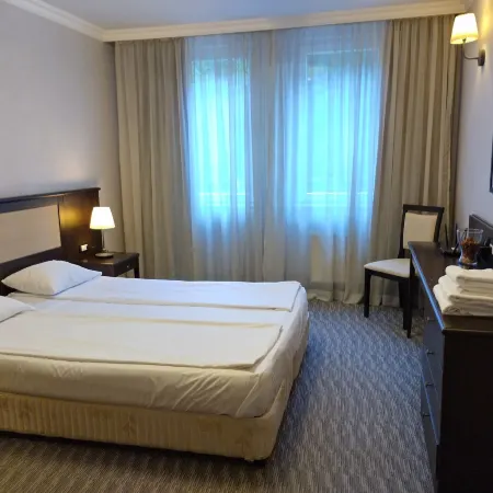 Aparthouse Borovo Near Bulgaria Mall, Free Street Parking