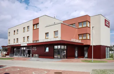 Hotel Lifestyle Các khách sạn gần Pruhonice Park