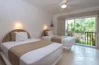 Las Villas Akumal Hotels in Akumal