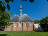 Lovely Modern 4 Person Apartment in the Heart of Koudekerke فنادق في 