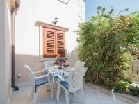 Apartments Longo Hotels in Supetar