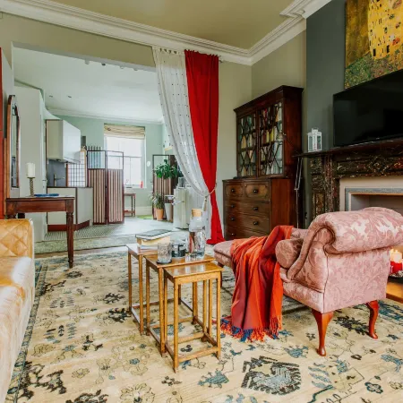 The Suite, 82 Cathedral, Private Parking