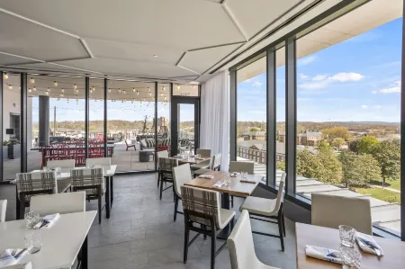 The Highlander at Radford, Tapestry Collection by Hilton Отели в г. Парротт