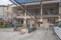 Apartment 1709 - 3-Star