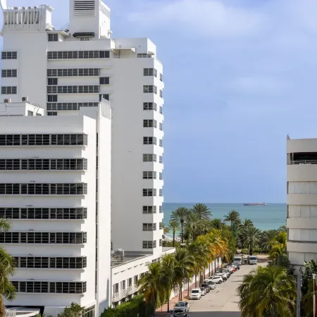 Uma House by Yurbban South Beach Отели рядом с достопримечательностью «Концертный зал New World Center»