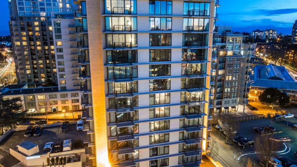 DoubleTree by Hilton Hotel & Suites Victoria