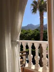 Duque Nest Hostel - Mountain view