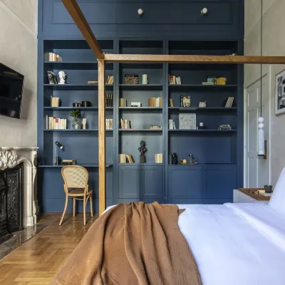Monsieur Didot Hotels near Hellenic American Union
