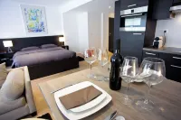 Flat Moliere Hotels near Forest-Midi / Vorst-Zuid