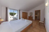 A14 - Cozy Torraltinha Apartment - Parking