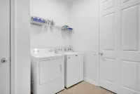 Lrg Condo w Scenic Patio Views - Next to Occc - Homestays