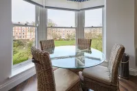 Host & Stay - the Little Lobster