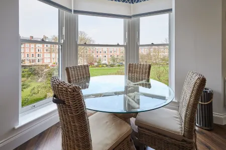 Host & Stay - the Little Lobster