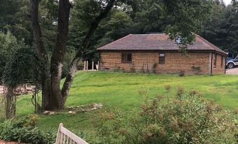 Cottage With Heated Indoor Pool Tennis Court- 2142