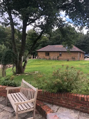 Cottage With Heated Indoor Pool Tennis Court- 2142 Отели в г. Фарнем