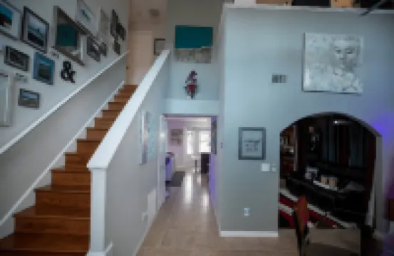 Gorgeous Urban Oasis W/Hot Tub, Heated Pool and Private Movie Theater 3 Bedroom Home by Redawning