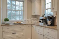 Secluded Estate w/ Guest House, Private Pond, Gym, & Movie Theater Sunny Pond