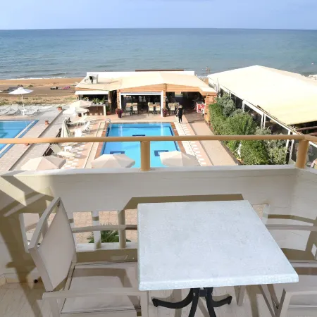 Esperides Beach Hotel Apartments