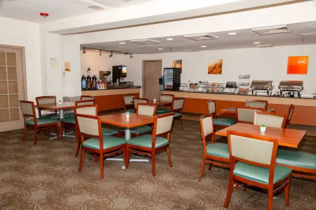 Comfort Suites Baton Rouge South I-10