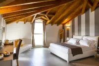 Casa Ananda Hotels in Ferno