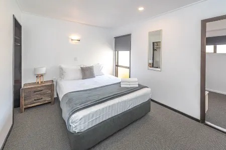 Burwood Motel Отели в г. Уонгануи