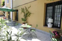 Palazzo Scura Hotels in 